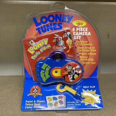 Looney Tunes Vintage Collectable 4 Piece Camera Set/ Belt Clip & Album