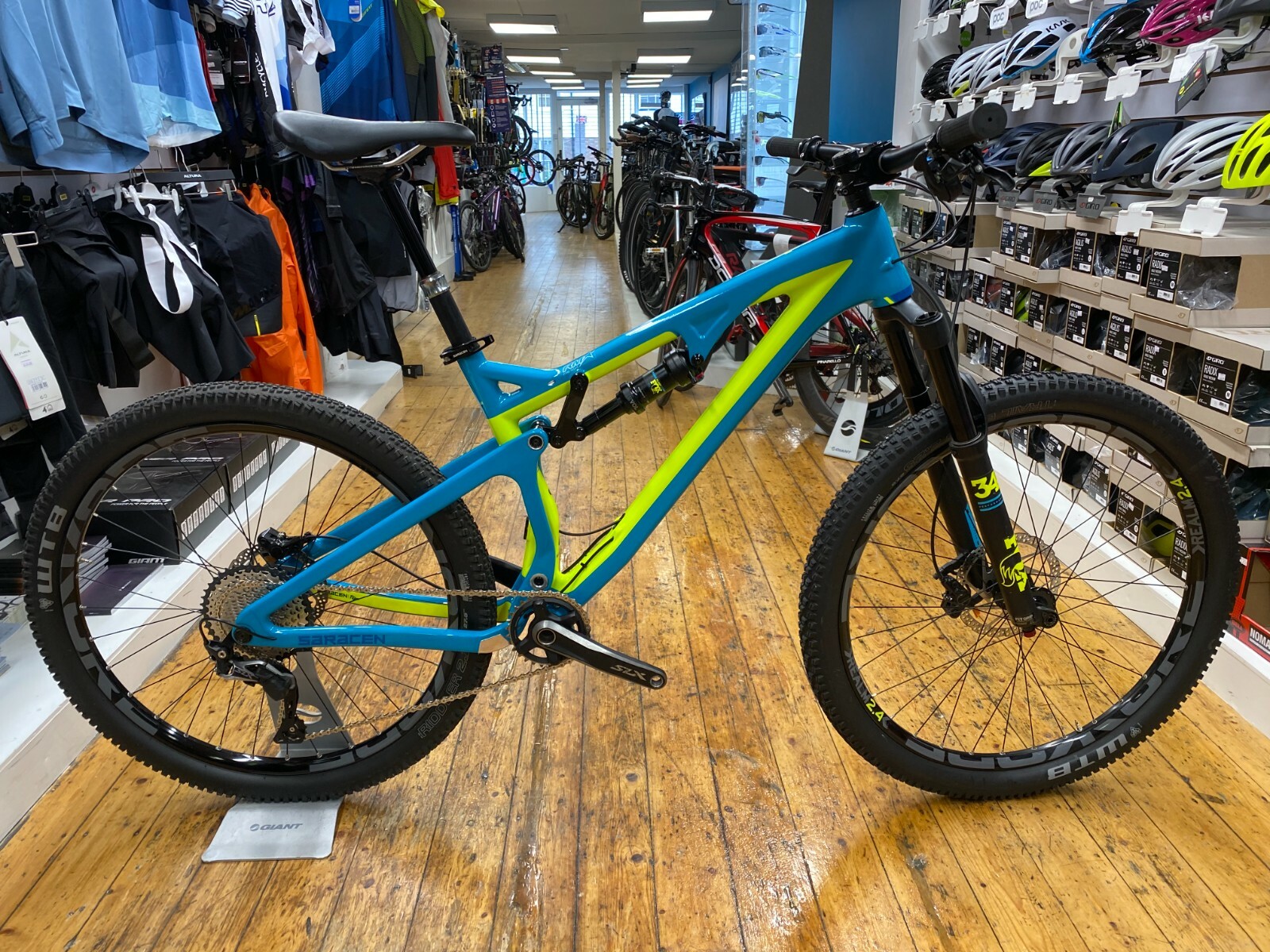 saracen kili flyer 2017