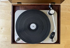 Thorens TD 135 Turntable