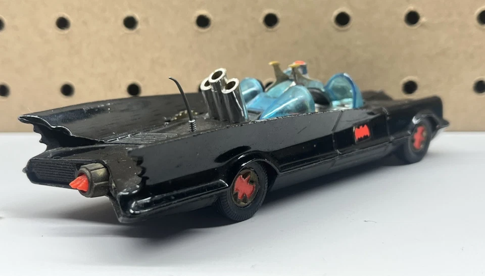 Vintage Corgi 267 Batman Batmobile 1st Issue #403 Matching Figures - Image 4 of 4