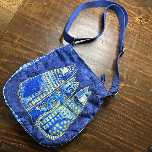 TRINITY CATS SHOULDER TOTE And Multivitamin Case
