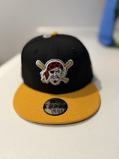 NEW ERA CORDUROY PITTSBURGH PIRATES BLACK AND YELLOW YOUTH SIDE PATCH GREEN UV