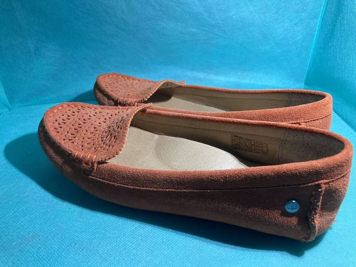 Ugg clair store suede flat