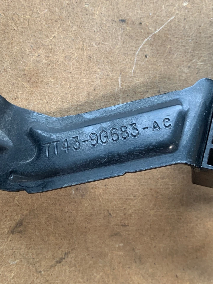 2007-2010 Lincoln MKX Ford Edge 3.5L Purge Valve w/ Bracket OEM - Image 2 of 4