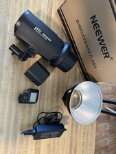 Neewer Wireless Strobe 400 Watts. Neewer I4 Tx HHS Battery Powered flash / Nikon