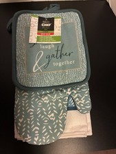 Family Chef Kitchen Set 5 Piece 1 Oven Mitt 2 Pot Holders 2 Towels