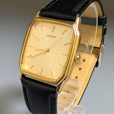 Seiko Square Quartz Uhr 7N01-5030 aus Japan