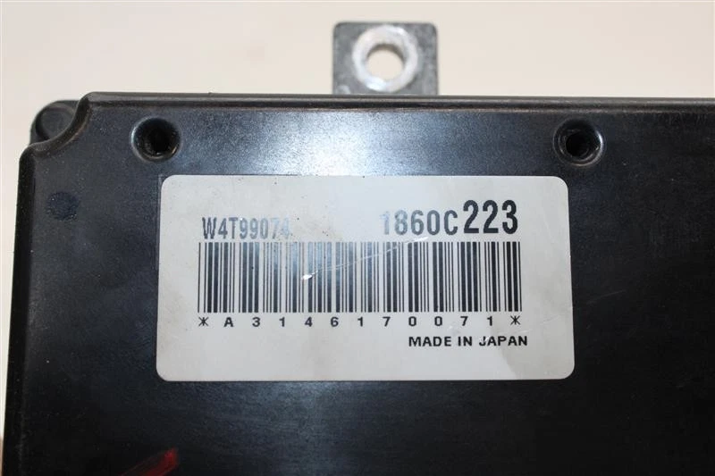 Computadora ECU ECM 2015 OUTLANDER 1860C223 1364860 Foto 2 de 4