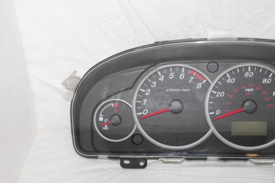 Cuadro de instrumentos velocímetro medidores 05 06 Mazda Tribute 141.528 millas Foto 2 de 4