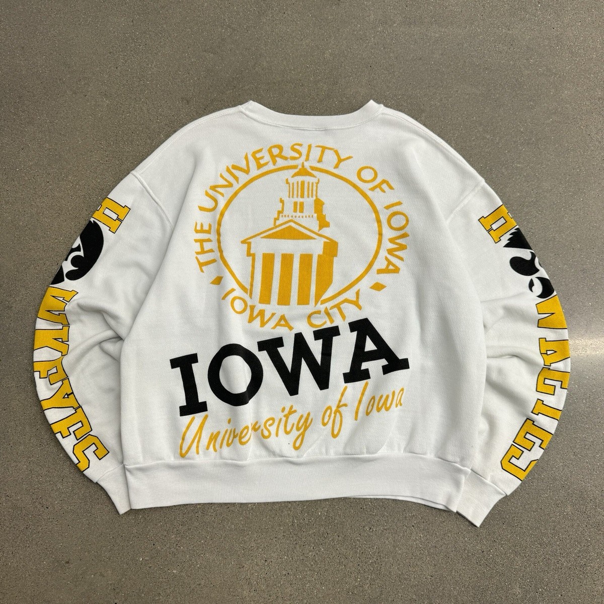 Vintage Iowa Hawkeyes All Over Print 80s 90s Majestic Boxy
