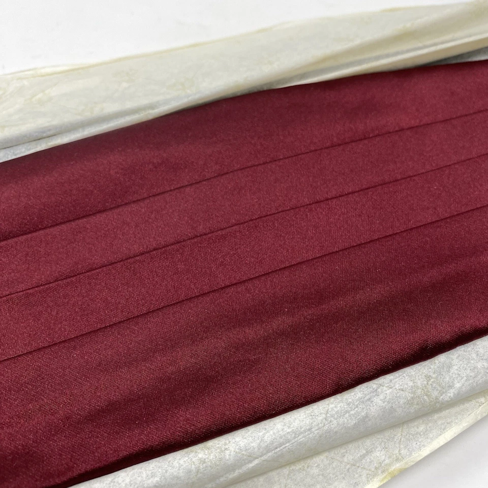 Brooks Brothers Seda Formal Cuadros y Borgoña Conjunto de Faja y Pajarita 100% Seda Foto 2 de 4