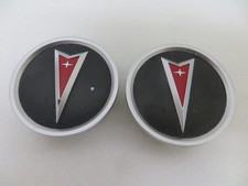 Pontiac Gto 2004-2006 Black Red Emblem Center Caps - 2 - 92155956 - Oem