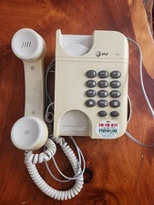 AT&T Design Line 130 Corded Telephone For Table Or Wall Off White Works Rare