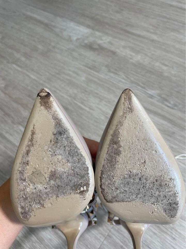 Valentino Garvani Rockstud, Tacones Altos, Poudre/Beige, Excelente Estado Foto 4 de 4