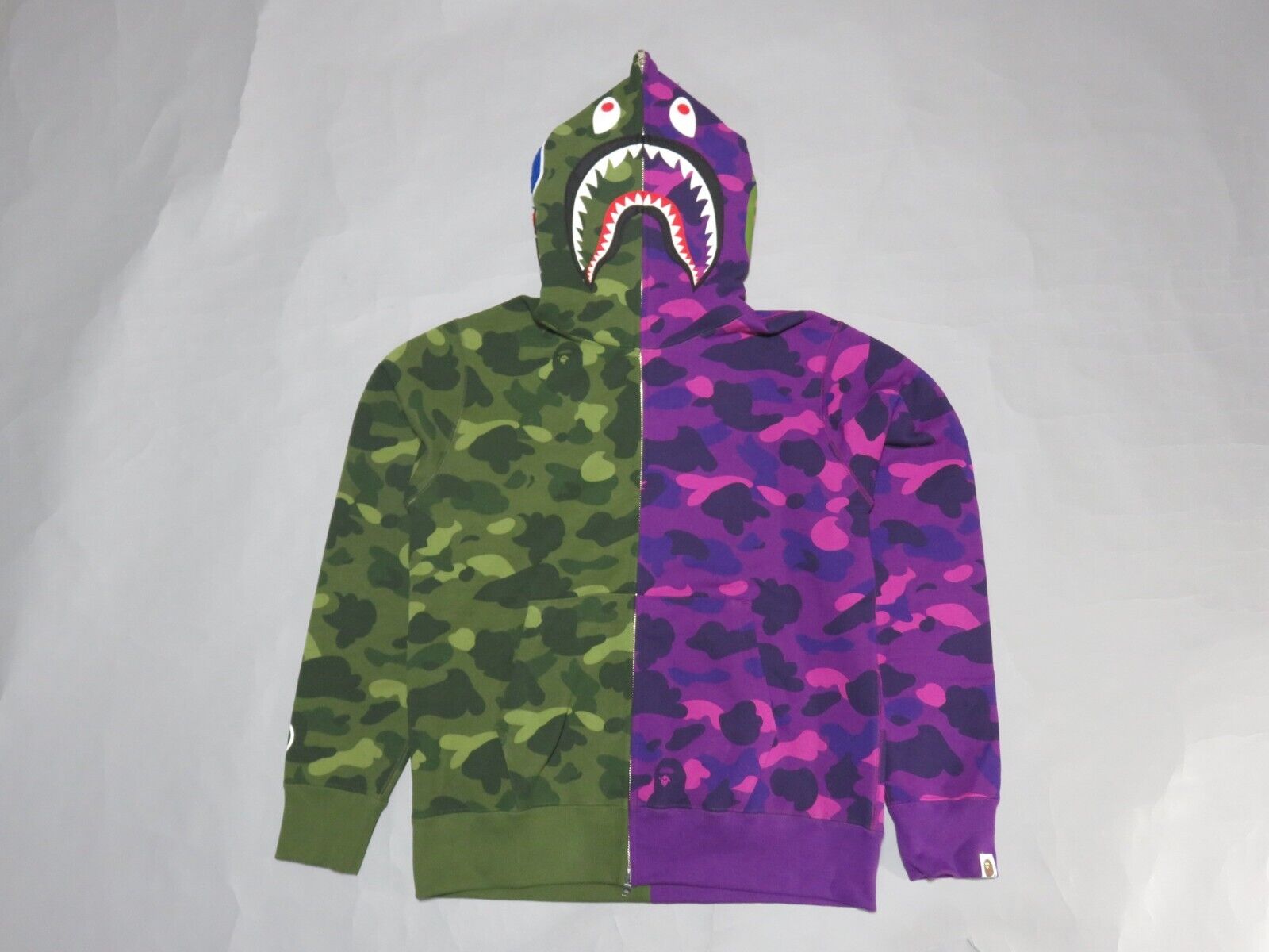 33313 bape color camo shark full zip hoody green/purple XXL