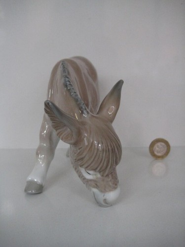 RARE LLADRO #4821G STANDING DONKEY EATING 1972-79 NATIVITY FIGURINE ORNAMENT - Picture 5 of 15