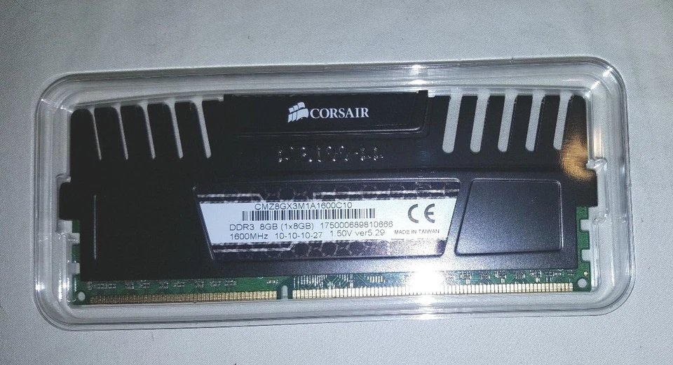 Corsair 8GB (1X 8GB) DDR3 Vengeance 8GB DDR3 1600MHz Memory Module - Image 4 of 4
