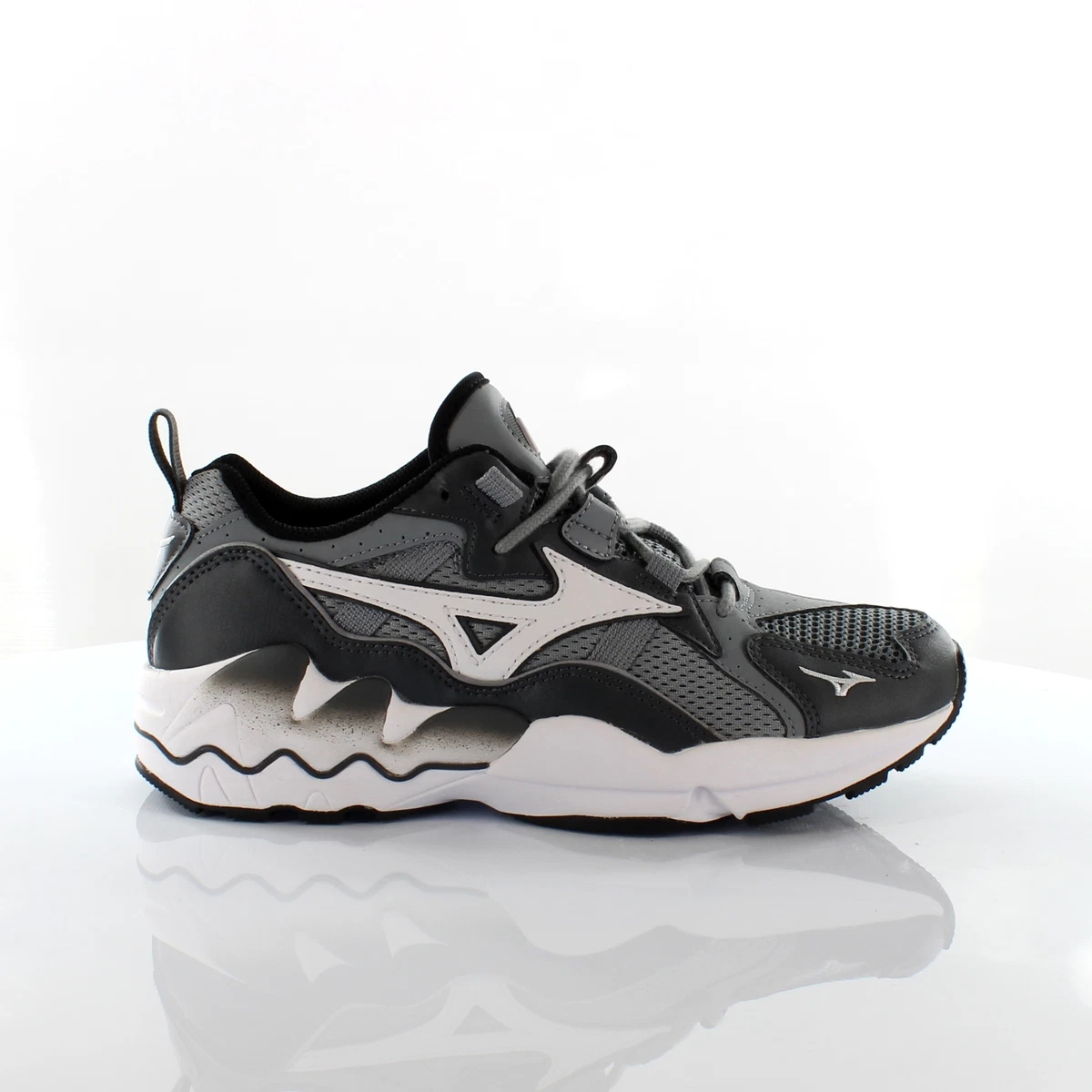 Cheap mizuno trainers deals