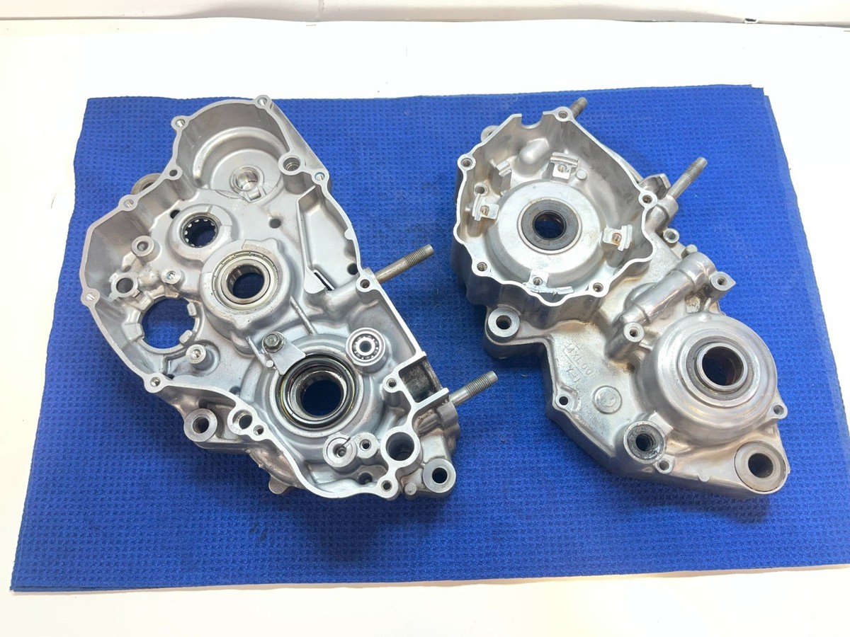1997 YZ250 Crankcase Set OEM Engine Bottom End Crank Case Cases