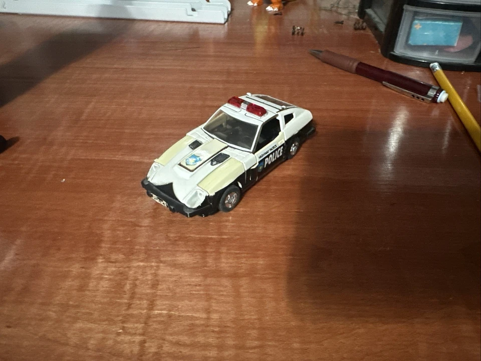 Authentic G1 Transformers Prowl Figure Only - Image 2 of 4