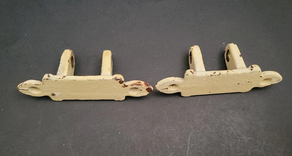 Matching Set of 2 Vintage Wall Cast Art Deco Yellow Iron Kerosene L amp Brackets - Image 2 of 2