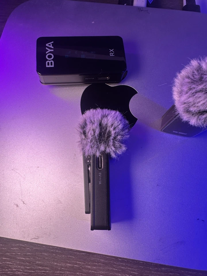 Boya BY-XM6 无线麦克风系统 – 2 个发射器 + 1 个接收器 + 外壳 — 第 4/4 张图片