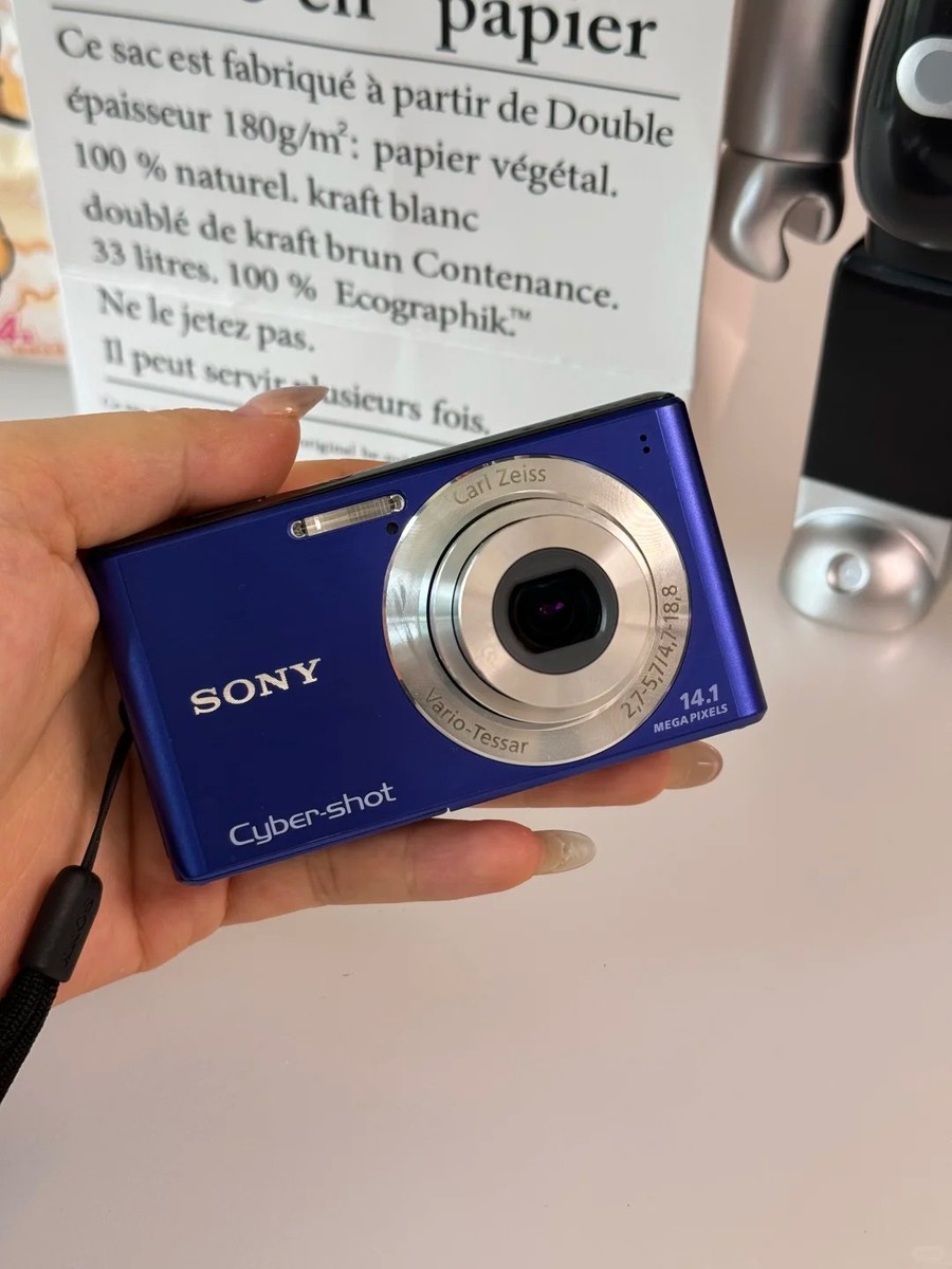 Sony Cyber-Shot DSC-W530 14.1MP Digital Camera In Working . for