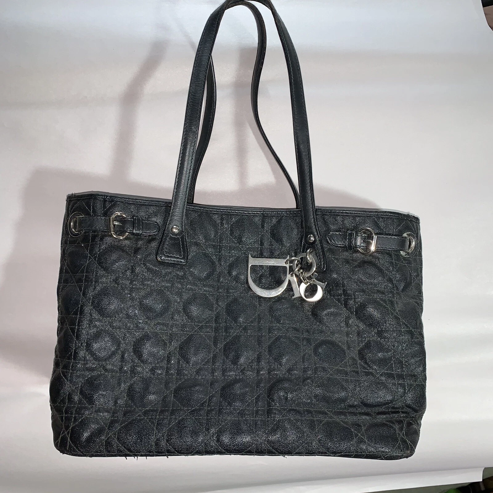 sac fourre tout authentique pré aimé DIOR Cannage DIOR noir doux shopping 