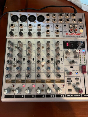 Phonic Helix Board 12 Firewire MKII mixer