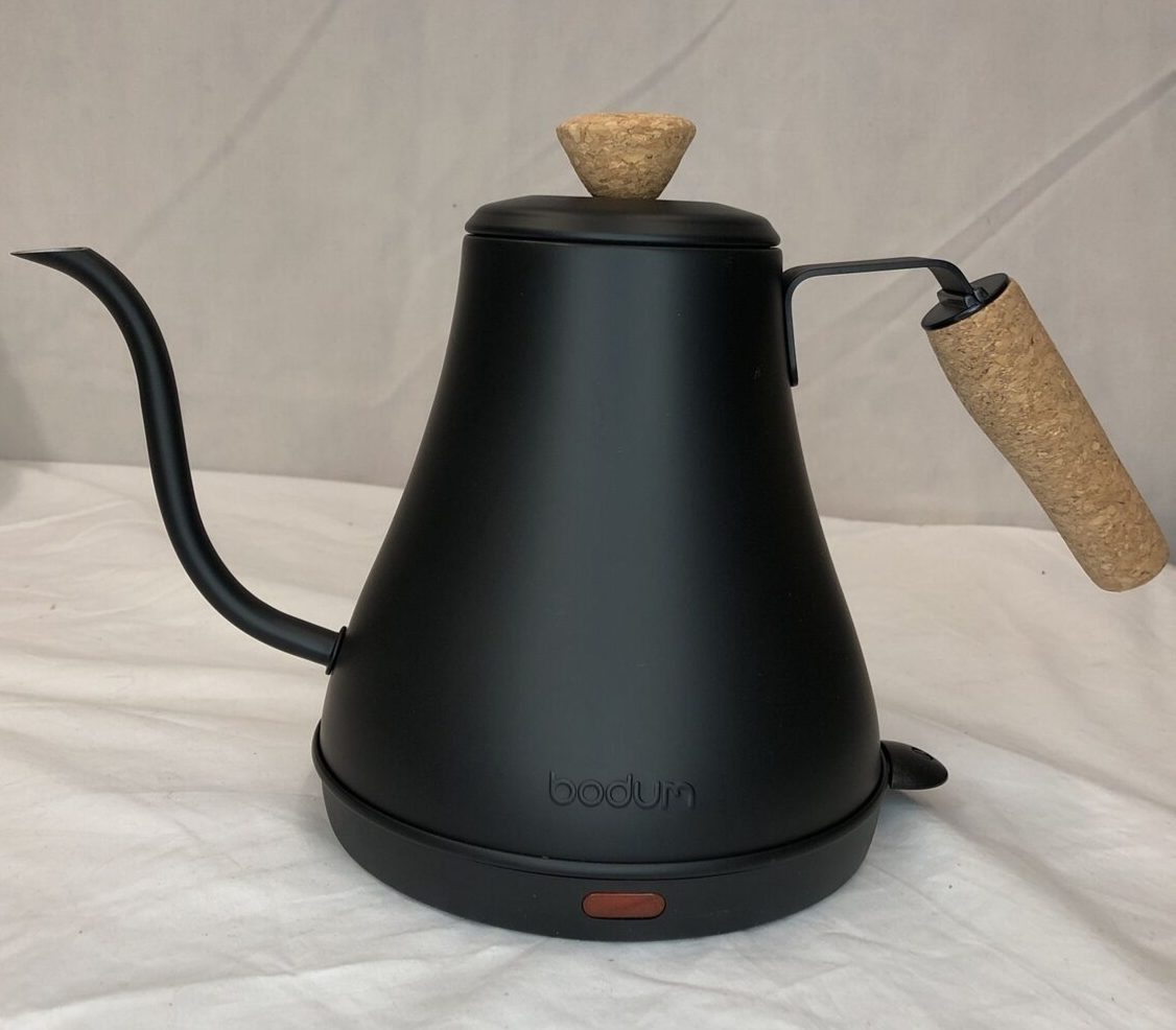 Bodum Melior 11883 Gooseneck Water Kettle mat black 27