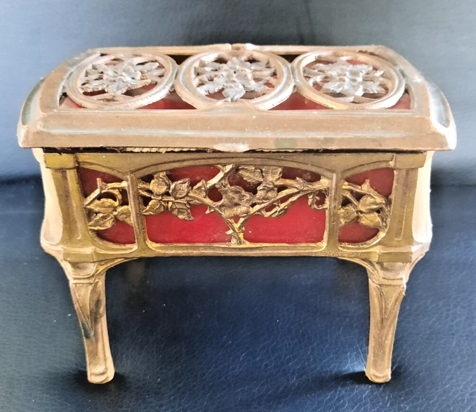 CHATELAIN BOITE A BIJOUX EPOQUE ART NOUVEAU 1910 EN BRONZE DORE CISELE SIGNEE - Photo 1/4