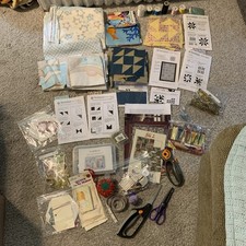 Huge Lot Of Quilt Fabric Patterns And Quilting Items