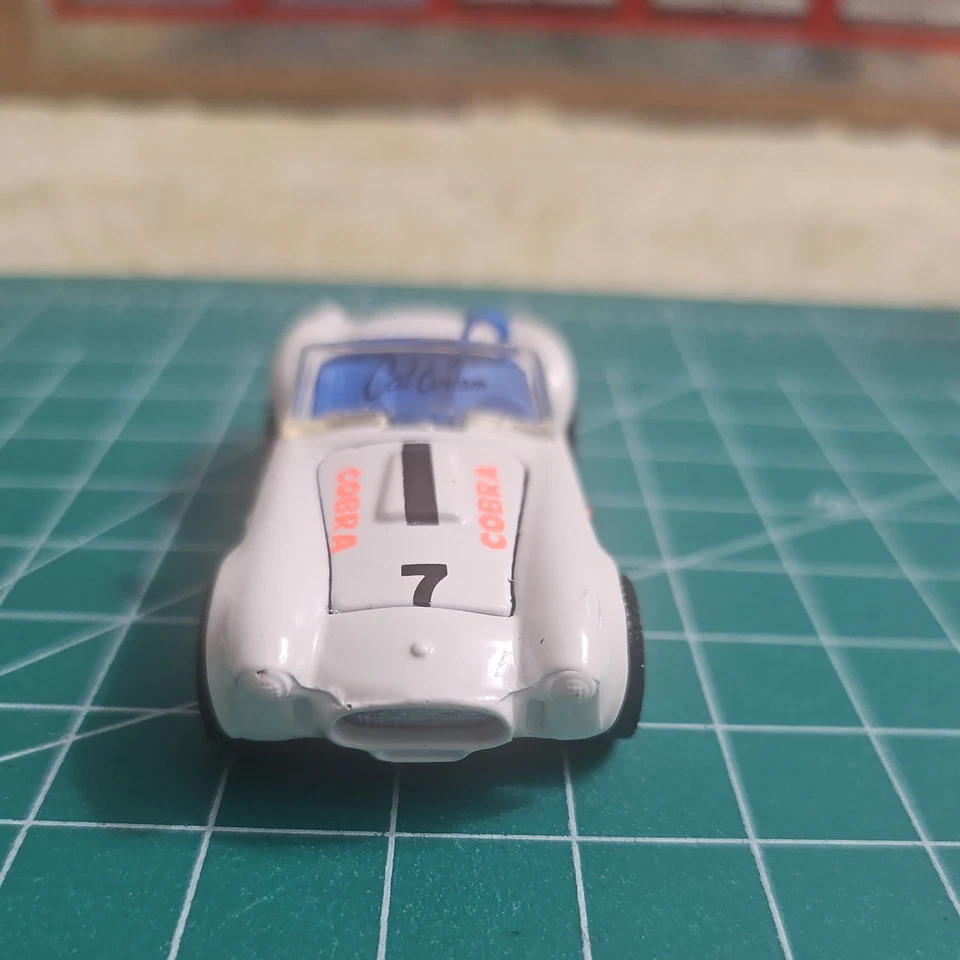 Hot Wheels Real Riders Classic Cobra Cal Custom Blanco 1982 De colección Foto 3 de 4