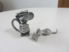 Lot of 2 Vintage 1980s Spoontiques Pewter Mice with Cheese Figurines P161