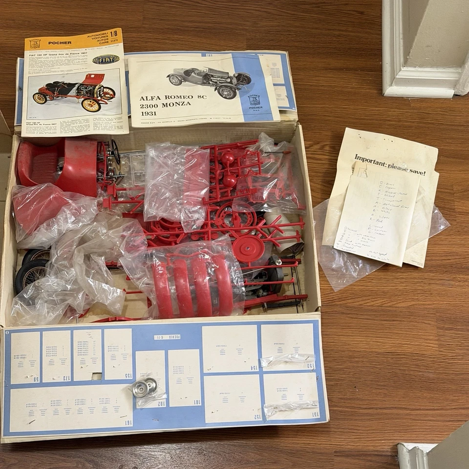 Kit Modelo Pocher 1/8 Alfa Romeo 8C 2300 Monza 1931 - De Colección - Sin probar/Como está Foto 3 de 4