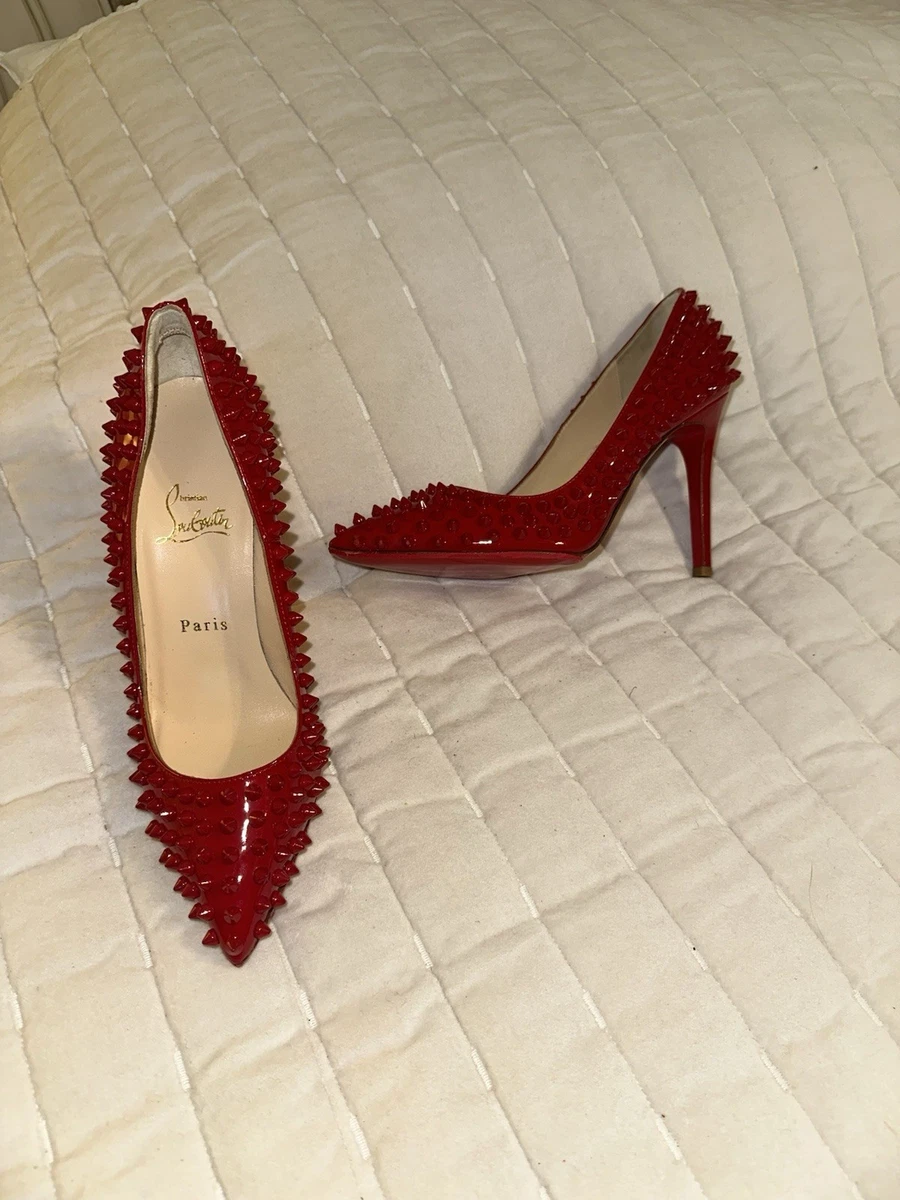 Preços baixos em Saltos Christian Louboutin Pigalle Picos para