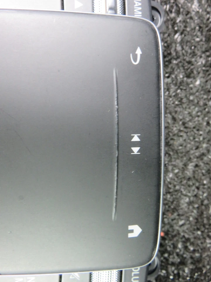 Bloco interruptor touch pad Mercedes Benz A220 CLA250 CLA45 2021 A2479003803 W177 - Imagem 2 de 4