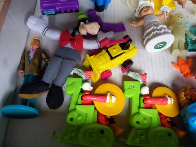 McDonalds toys sesame st Kermit pinky m&m goofy cabbage lot bugs