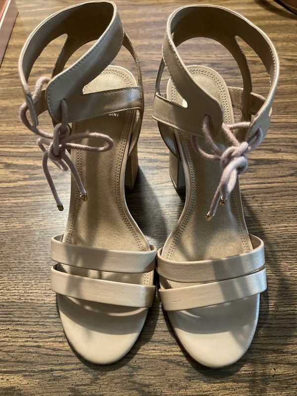 NEW Womens Gianni Bini After Hours Heels (Size 9)