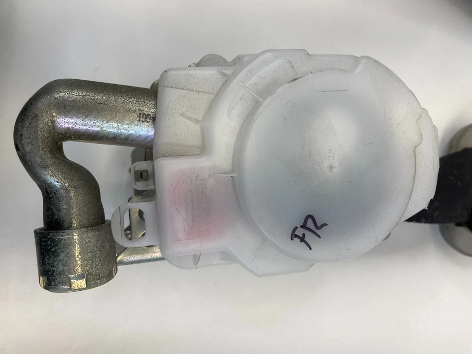 2010-2013 Suzuki SX4 Front Right Passenger Seat Belt Retractor 84920-80JA OEM Foto 4 de 4