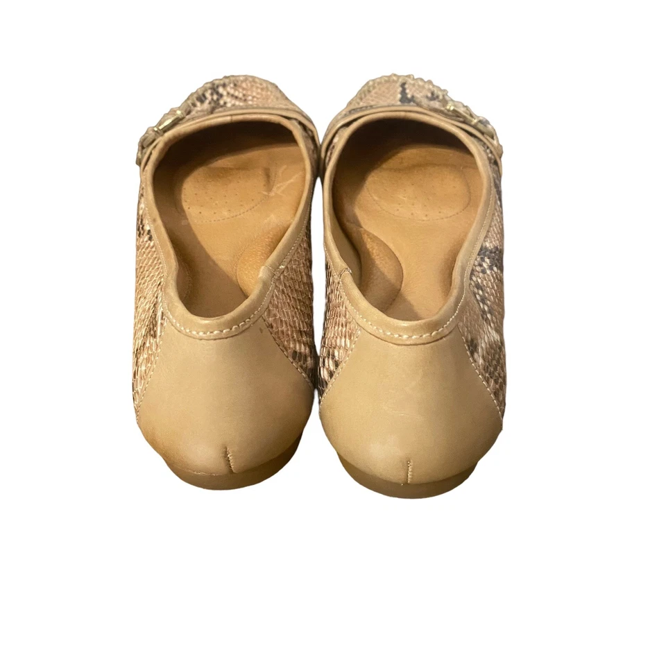 Nurture Women’s Loafer Size 9.5 Snakeskin Flat Comfort - Image 3 of 4