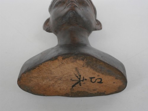 MAN head and shoulders - WOOD CARVING - 130mm high - Picture 4 of 4