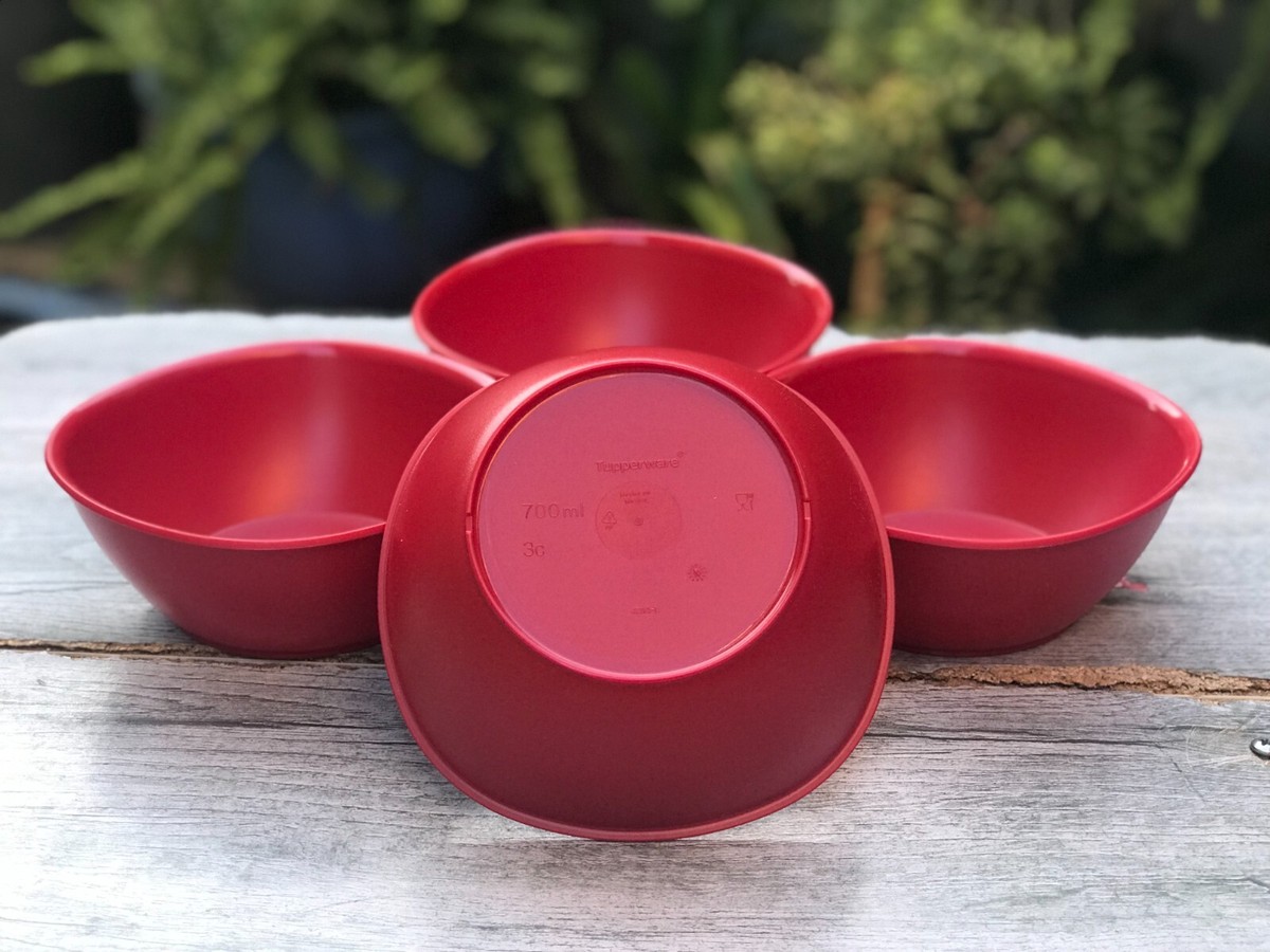 Tupperware Legacy Pinch Cereal Bowls Red Set of Four 700ml / 3