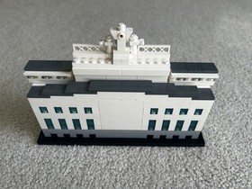LEGO ARCHITECTURE: Trevi Fountain (21020)