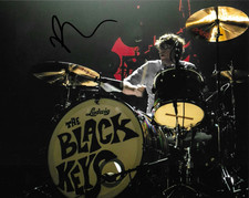 * PATRICK CARNEY * signed 8x10 photo * THE BLACK KEYS * COA *