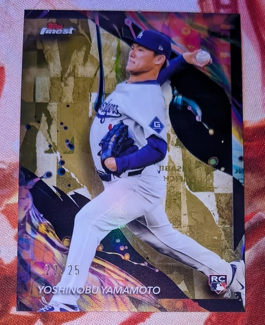 2024 Topps Finest - Uncommon Yoshinobu Yamamoto #150 Gold Refractor /25 (RC)