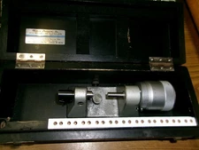 MAHR BENCH NICROMETER FOR PARTS