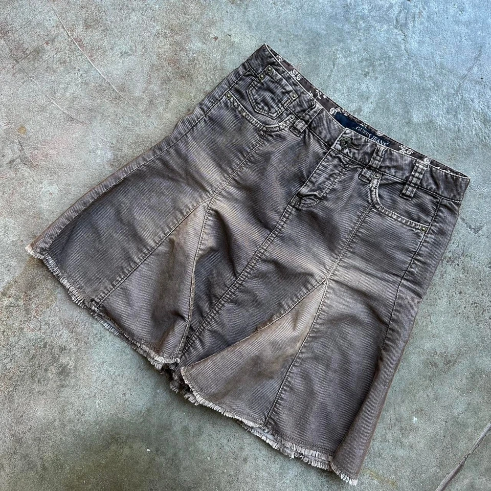 Falda de pana gris-marrón Guess Foto 2 de 4