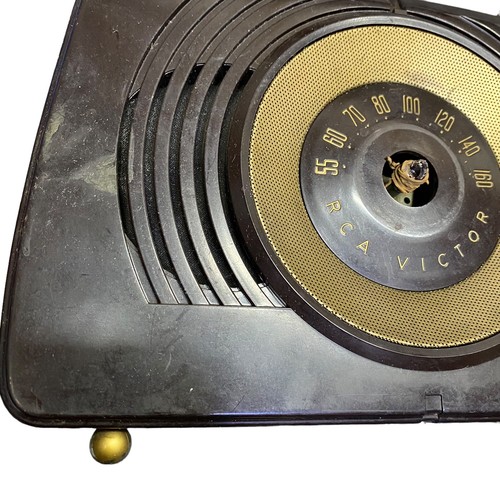 Vintage 1951 RCA Victor Model X551 Brown Bakelite Vacuum Tube Radio, ART DECO! - Picture 2 of 4