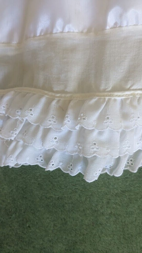 VINTAGE HEM Women Size Large Half Slip White Eyelet Edge Add Length to Skirts - Picture 3 of 3